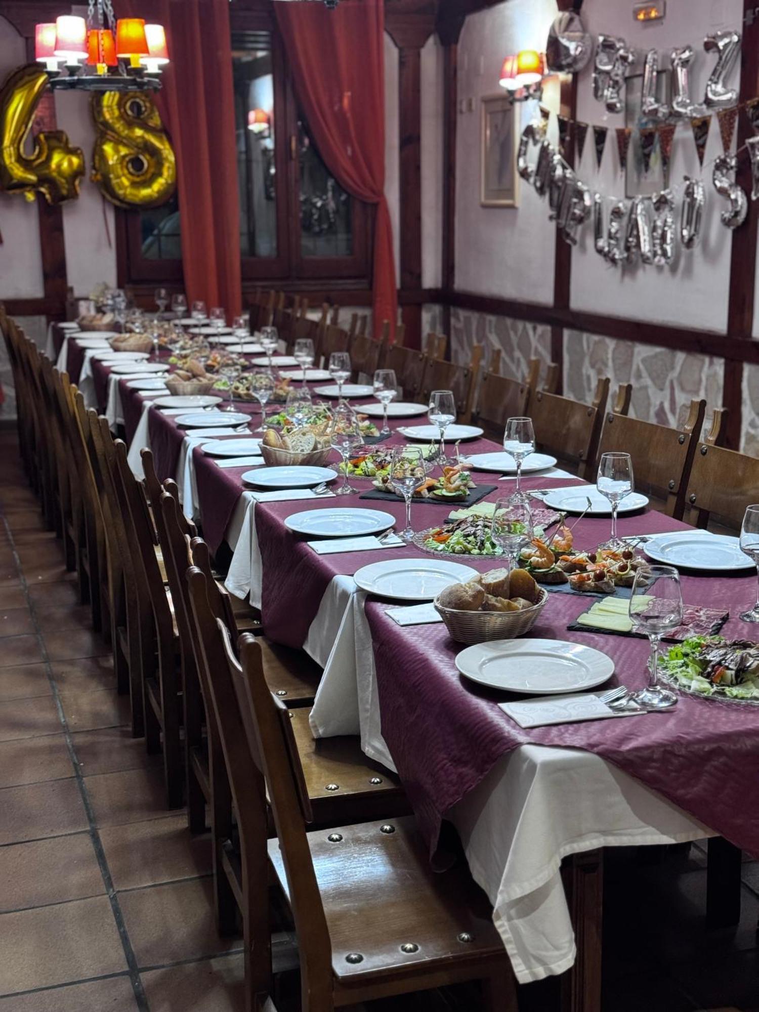 Hotel Restaurante Rio Cuervo Vega del Cadorno Dış mekan fotoğraf