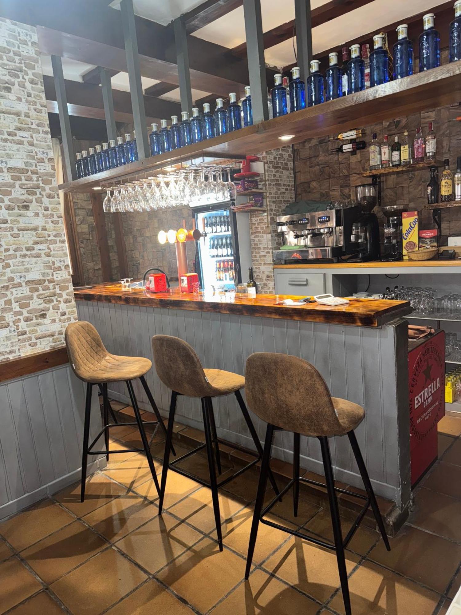 Hotel Restaurante Rio Cuervo Vega del Cadorno Dış mekan fotoğraf